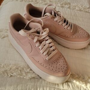 Nike Women's Platform Sneaker